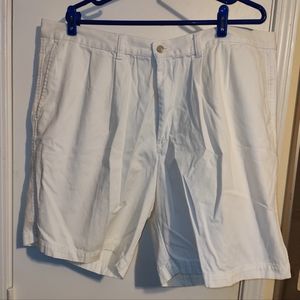 White Dockers shorts Size 42